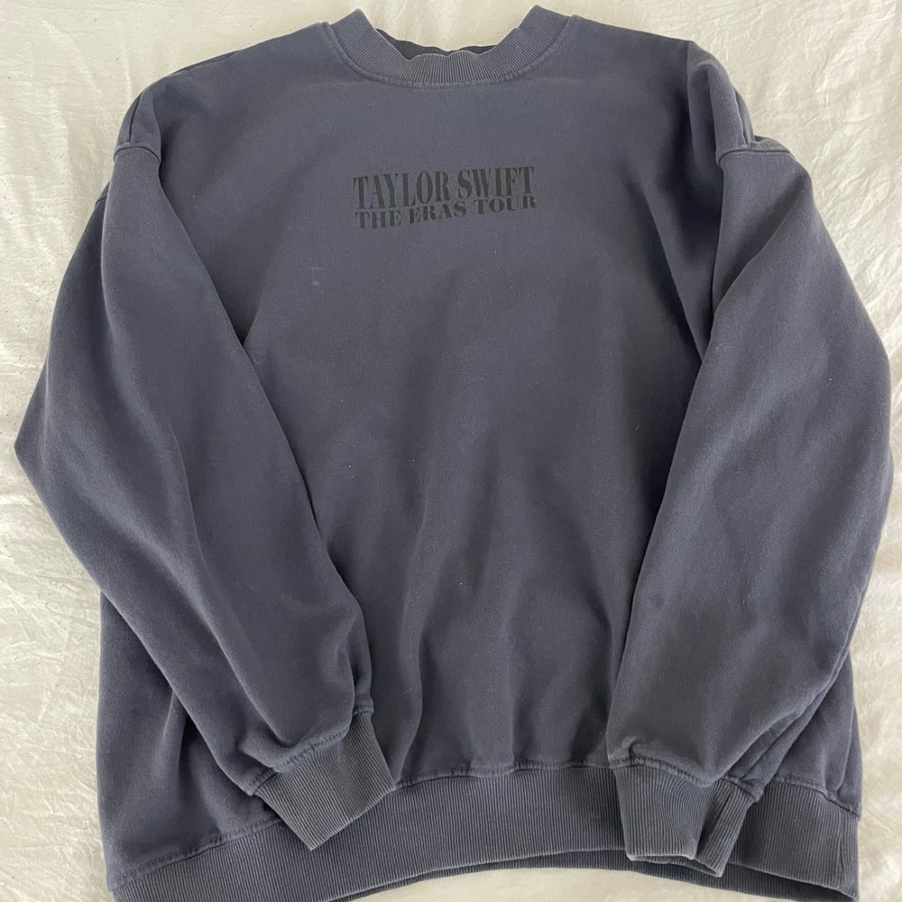 Taylor Swift Eras Tour Crewneck ❤️